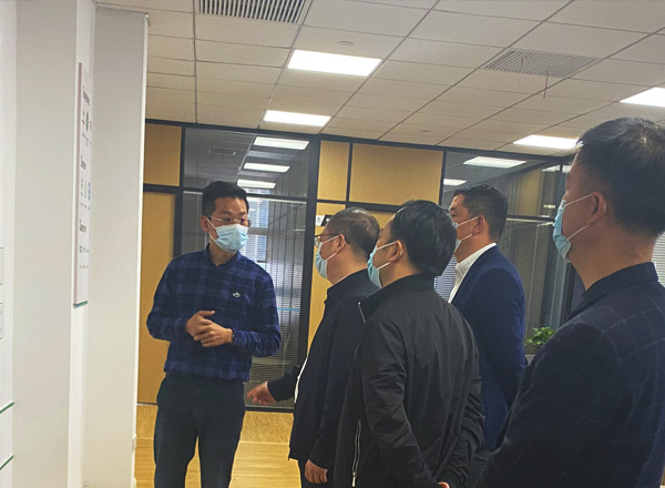 云笈科技｜區委副書記孔令波一行蒞臨公司開展走訪調研